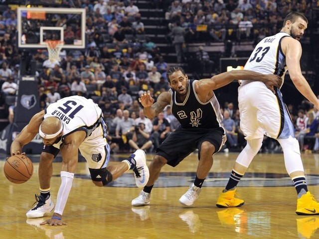 NBA: Warriors triumfovali v Portlande, od postupu ich delí jediná výhra