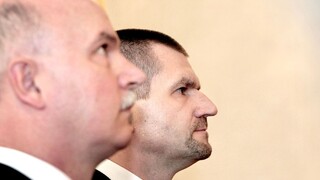 Dvere k nástenke boli otvorené, obhajoval sa exminister na súde