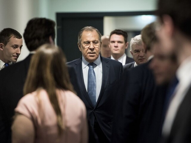 Rusko nedodáva zbrane Talibanu, Lavrov reagoval na obvinenia