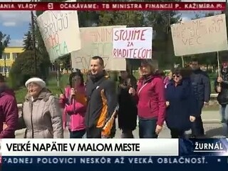 V Podolínci zavládlo napätie, ľudí rozdelil riaditeľ základnej školy