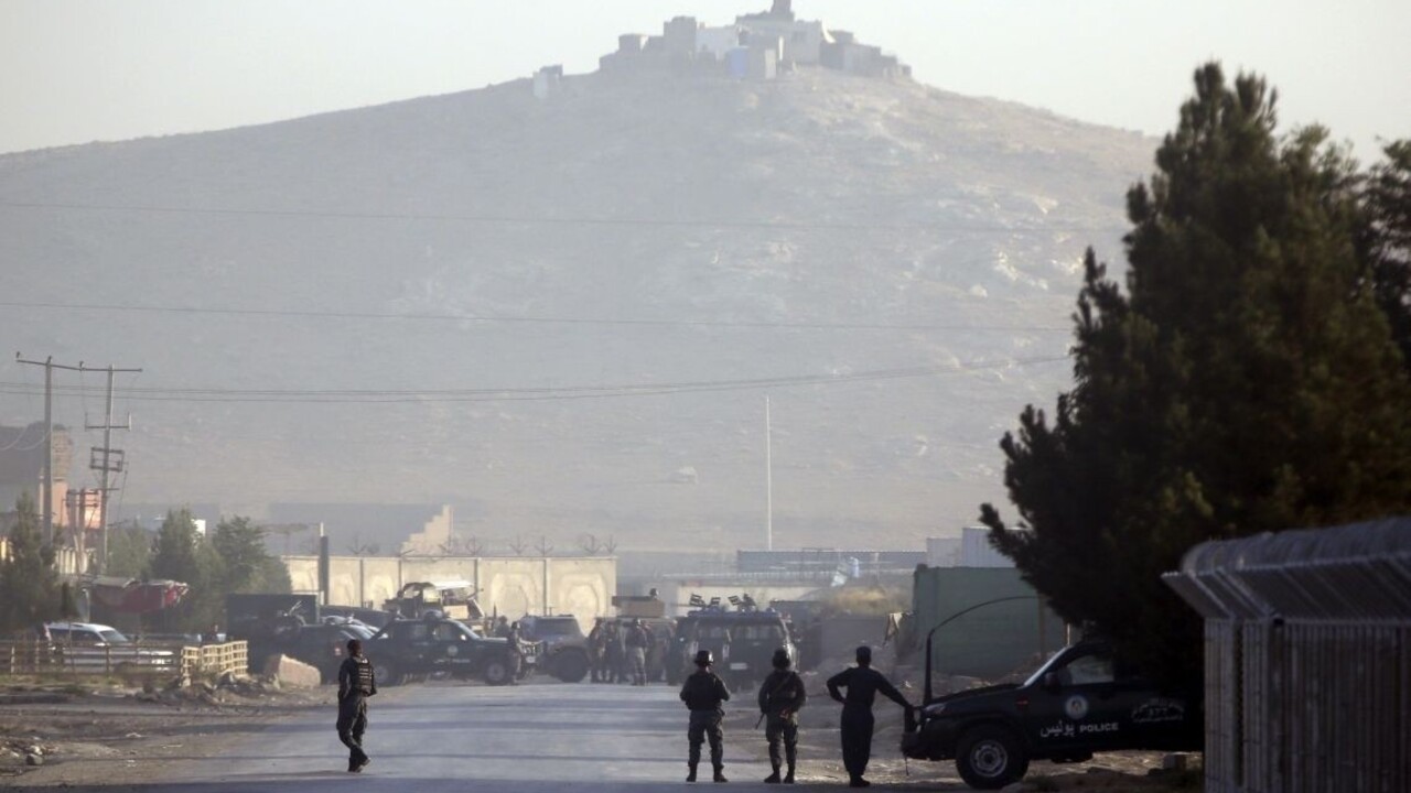 V bitke medzi Islamským štátom a Talibanom zahynulo takmer sto ľudí