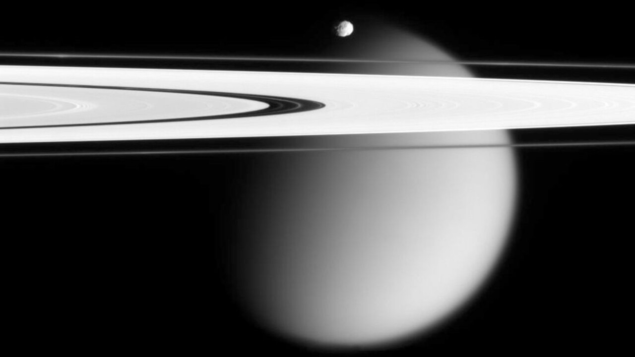 Medzi prstence Saturnu prvýkrát vletela sonda, vedci sú napätí