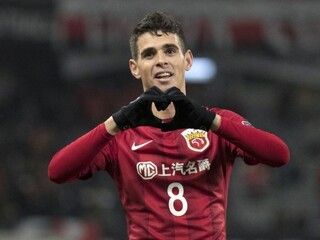 Čínskym futbalovým vlastníkom sa úspech za peniaze zatiaľ kúpiť nedarí
