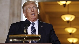 Trump zmenil názor. USA od dohody o voľnom obchode zatiaľ neodstúpia