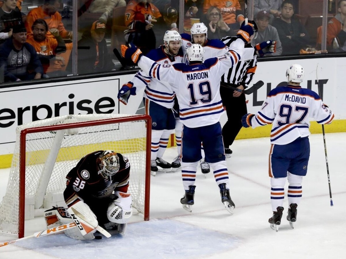 Edmonton vstúpil do série s Anaheimom víťazne, hrdinom Larsson