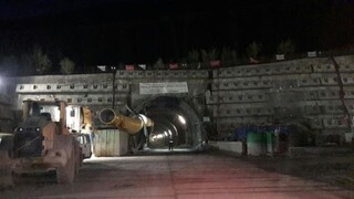 Požiar v tuneli Višňové väznil robotníkov, museli ich vyslobodiť