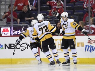 NHL: Crosby porazil Ovečkina, Ottawa a Pittsburgh sa ujali vedenia