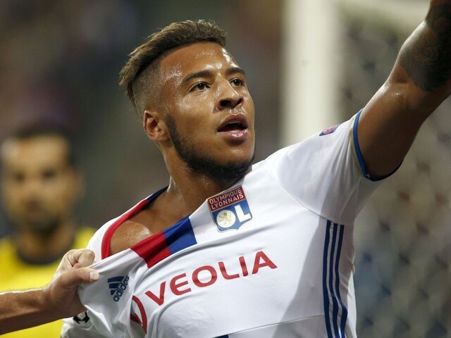 Lyon sa vrátil do elitnej štvorky, po dobrom úvode zdolal Angers