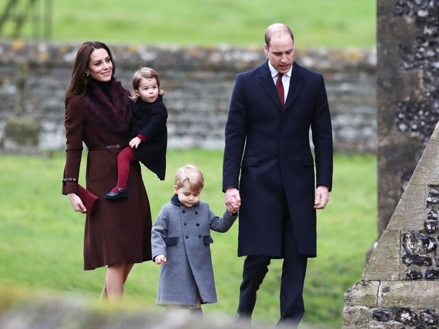 Britská princezná oslávi dva roky. Zverejnili narodeninovú snímku