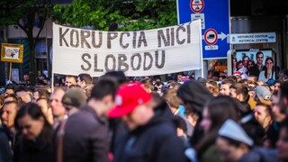pochod protest korupcia 1140 px (SITA/Marko Erd)