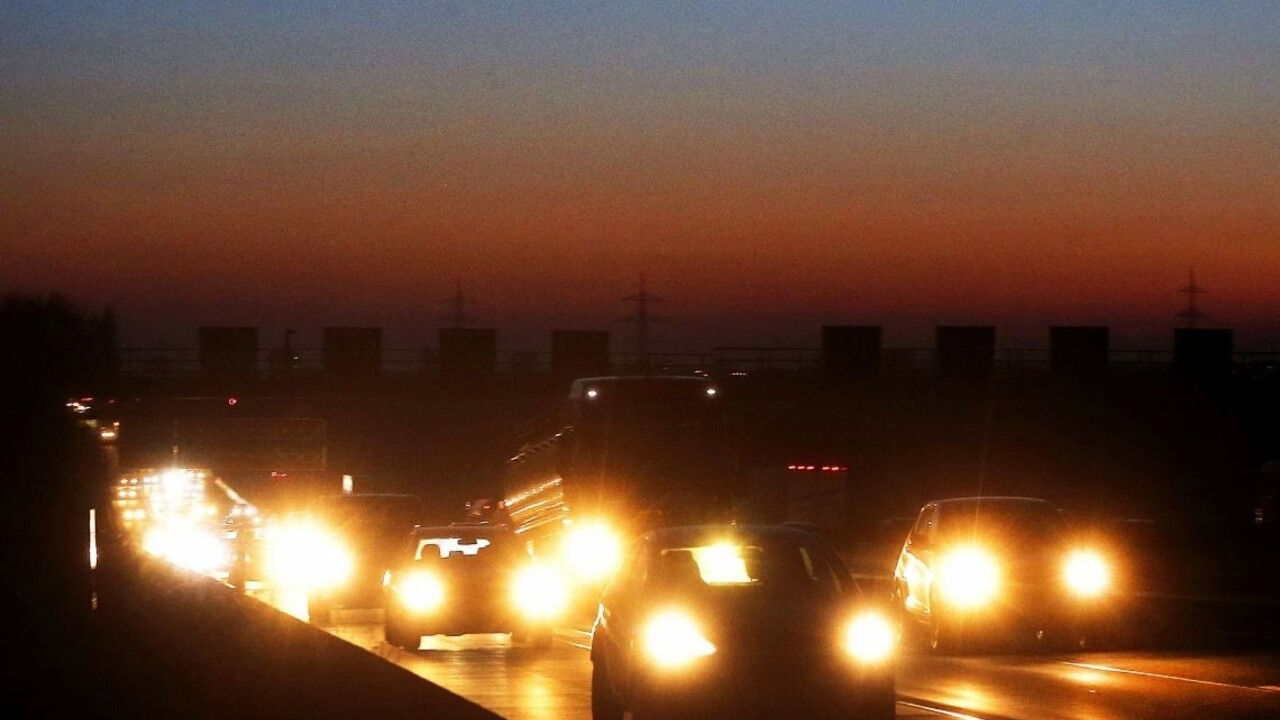 Opitého Škóta zabilo auto, chcel si spraviť selfie na diaľnici