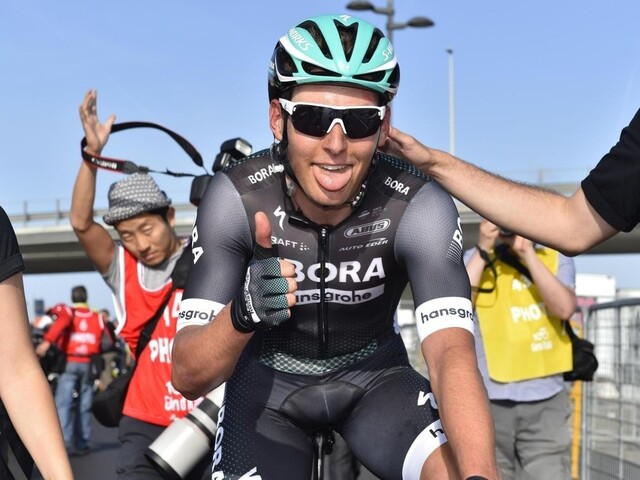 V prvej etape Giro d´Italia triumfoval po šokujúcom nástupe Pöstlberger