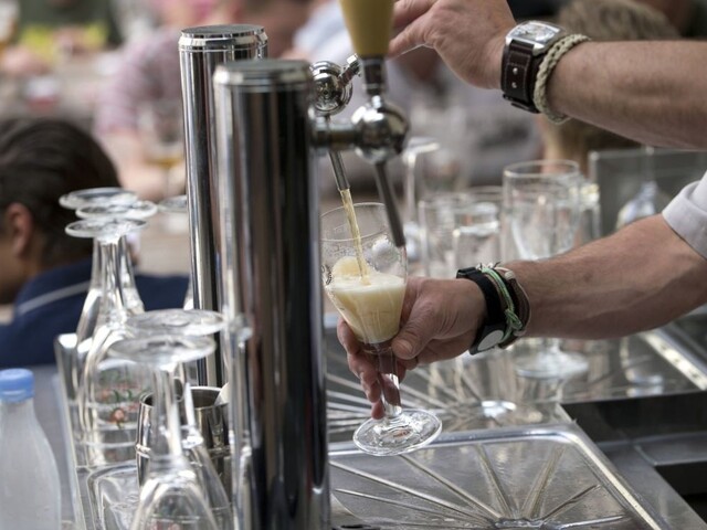 Smútok za pivom. Zásoby zahraničného alkoholu sa pre sankcie v Rusku zmenšujú