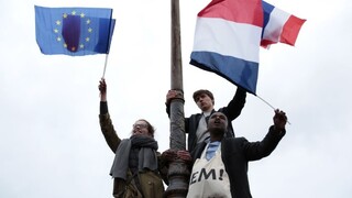 Macronove víťazstvo bolo suverénne. Voľby mali aj viacero rekordov