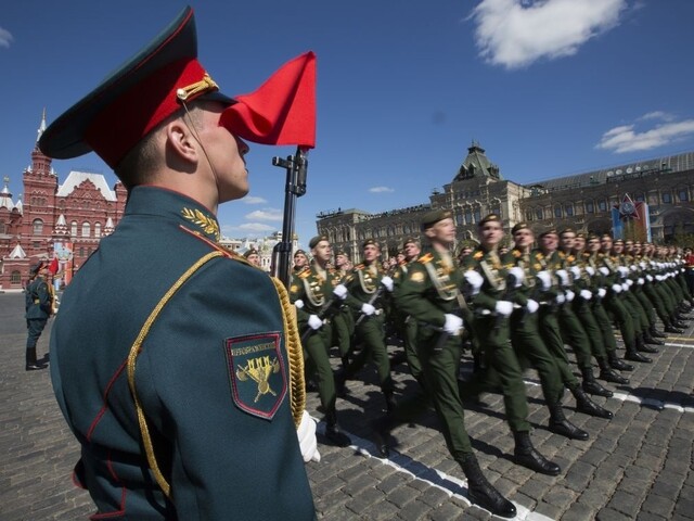 Rusi oslávili Deň víťazstva, Putin sa prihovoril tisíckam vojakov