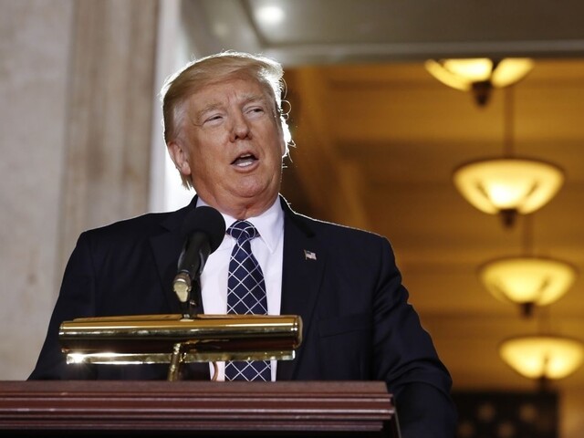 Trump vyhodil šéfa FBI. Úrad vyšetruje zásahy Moskvy do volieb