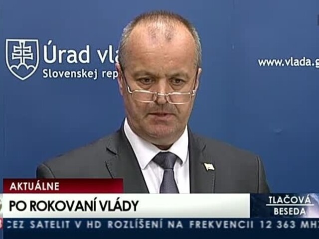 Brífing ministra obrany o rozhodnutí nakúpiť vozidlá pre armádu