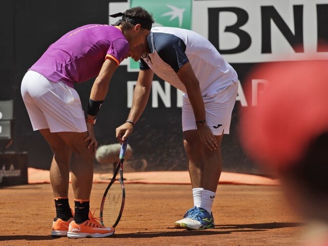 Nadal sa na rímskej antuke nezapotil, zápas sa skončil predčasne
