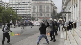 Gréci nesúhlasia s výrazným šetrením, rozhodli sa štrajkovať