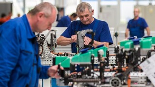 Nezamestnanosť na Slovensku po dlhom čase klesla pod 8 percent