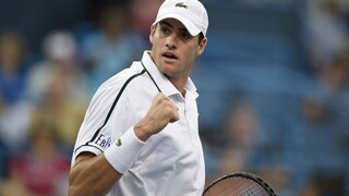 Isner nečakane v semifinále. S Čiličom sa potrápil v troch setoch