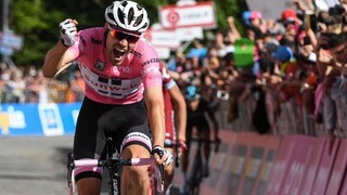 V kopcovitej 14. etape Giro d'Italia zvíťazil líder pretekov Dumoulin