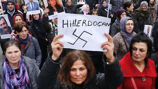 Turecká prokurdská strana má novú spolupredsedníčku, predošlú režim uväznil