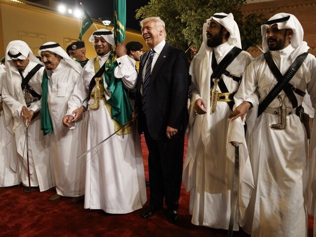 Trump chce na Blízkom východe koalíciu na potláčanie extrémizmu