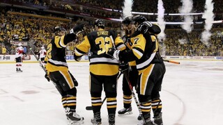 NHL: Tučniaci deklasovali Ottawu a sú krok od postupu do finále
