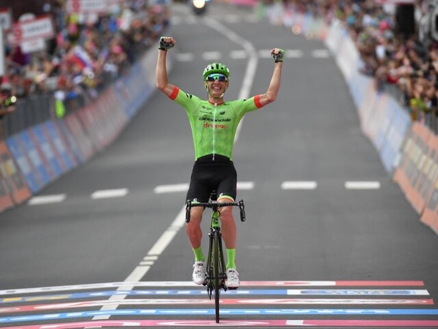 Rolland na Gire s prvým triumfom, Dumoulin naďalej v ružovom
