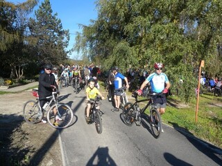 Hoci ich nohy často neposlúchajú, bicykle im dávajú nový pohybový rozmer