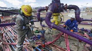 Členovia OPEC sa dohodli na obmedzení ťažby ropy, jej cena stúpne