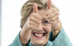 Sudkyňa zmietla zo stola žalobu proti Clintonovej pre Benghází