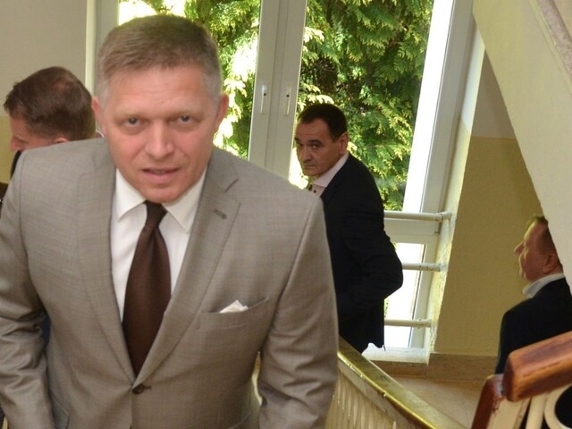 Naučte žiakov, že korupcia je zlá, požiadal Fico pedagógov