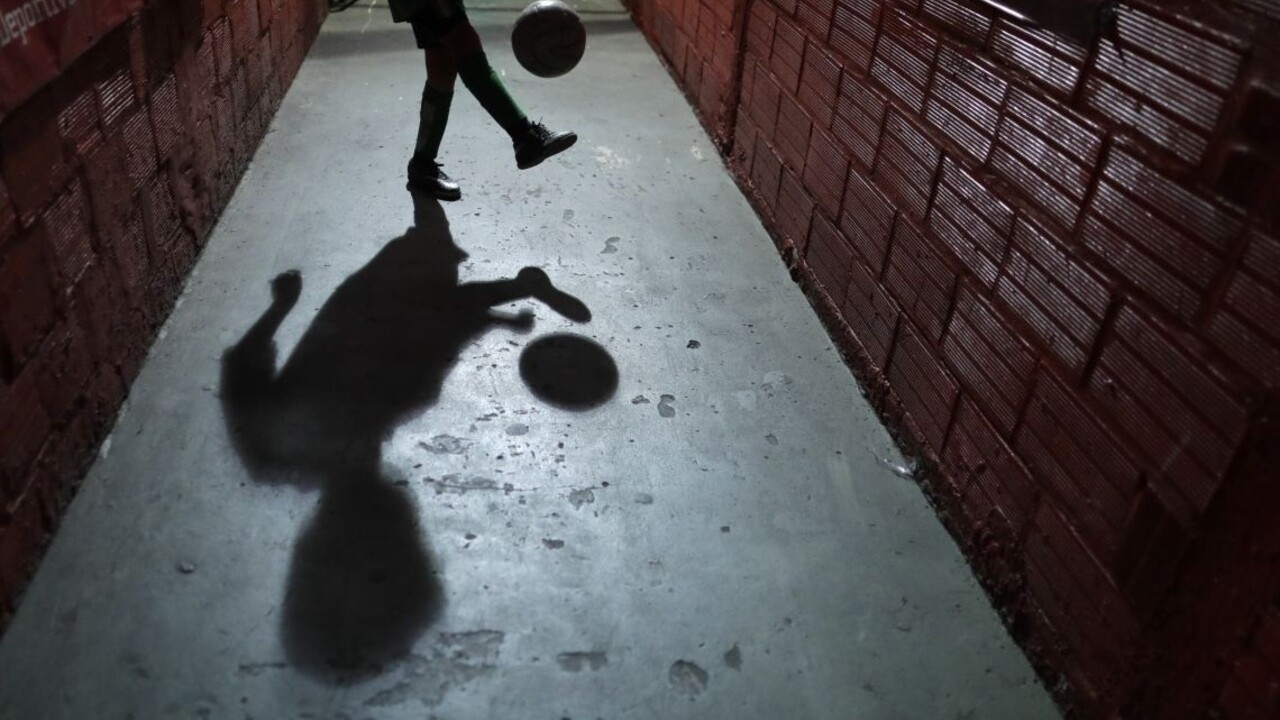 Austrália chce zakázať vydávať pasy pedofilom, dôvodom je sexturizmus