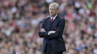 Arséne Wenger definitívne ostáva v londýnskom Arsenale