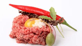 Tatársky biftek sa vracia, reštaurácie už nebudú pokutovať