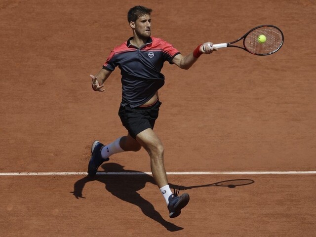 Kližan vzal svetovej jednotke set, na Roland Garros však končí
