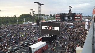 Prerušený rockový festival v Nemecku pokračoval podľa programu