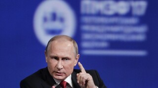 Putin poprel zásah Moskvy do volieb v USA: Za všetko môžu hackeri
