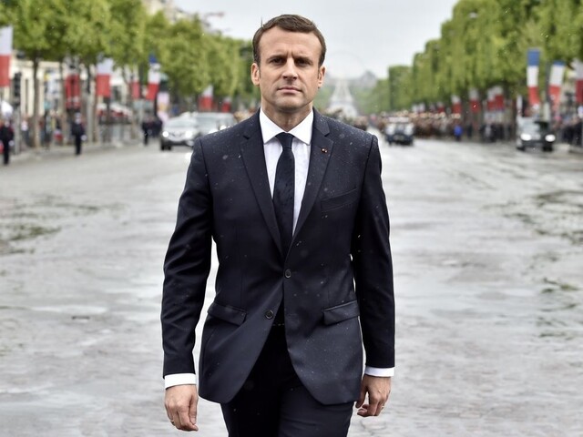 Macron má šancu získať najväčšiu parlamentnú prevahu od čias de Gaulla