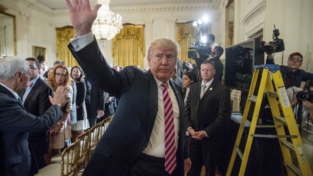 Vznikol web, ktorý zhromažďuje špinu na prezidenta Trumpa