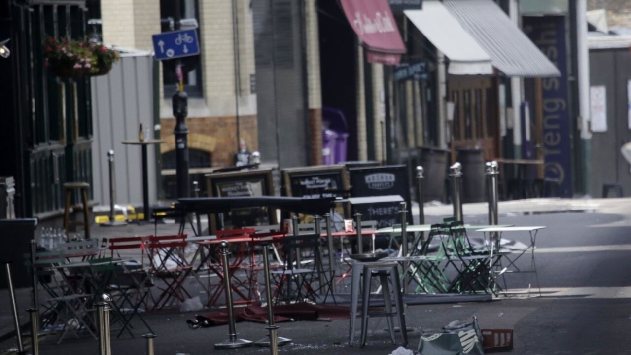 Poplach v Londýne: Polícia zneškodnila dve podozrivé autá