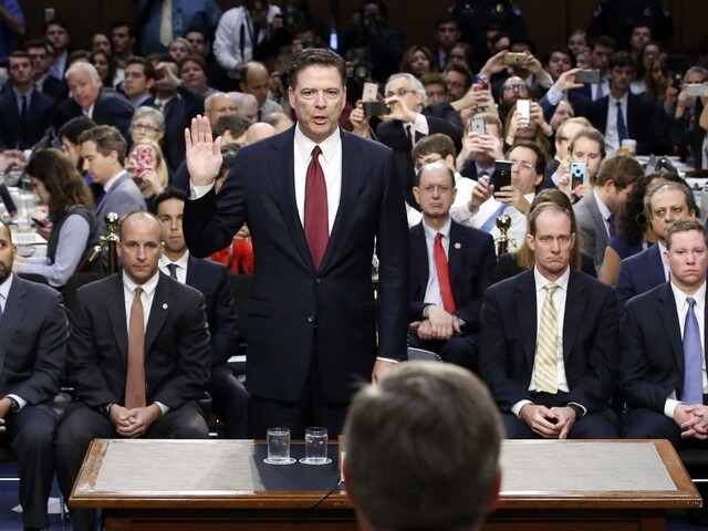 Comey: Trumpova administratíva šírila lži, Rusi zasahovali do volieb