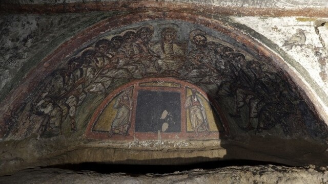 italy-catacombs940314433481_0a000002-66e1-81d2.jpg
