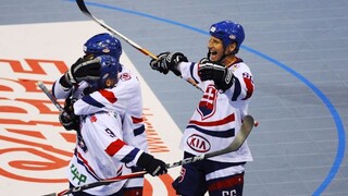 Slovenskí hokejbalisti budú hrať o zlato, tesne zdolali Česko