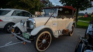 Kúpeľným ostrovom sa niesla vôňa motorov veteránov