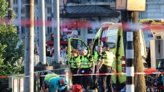 V Amsterdame narazilo auto do skupiny ľudí, vodiča zadržali