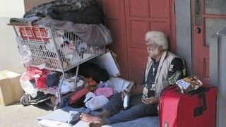 Obyvatelia Petržalky sú bezradní, trápia ich neprispôsobiví bezdomovci