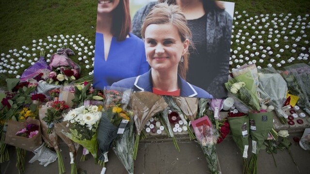 Británia spomína na zavraždenú političku, od smrti Coxovej uplynul rok